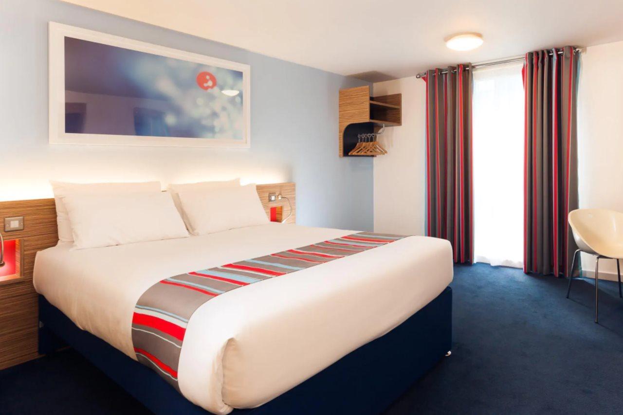 Comfort Hotel Tower Of London Exterior photo