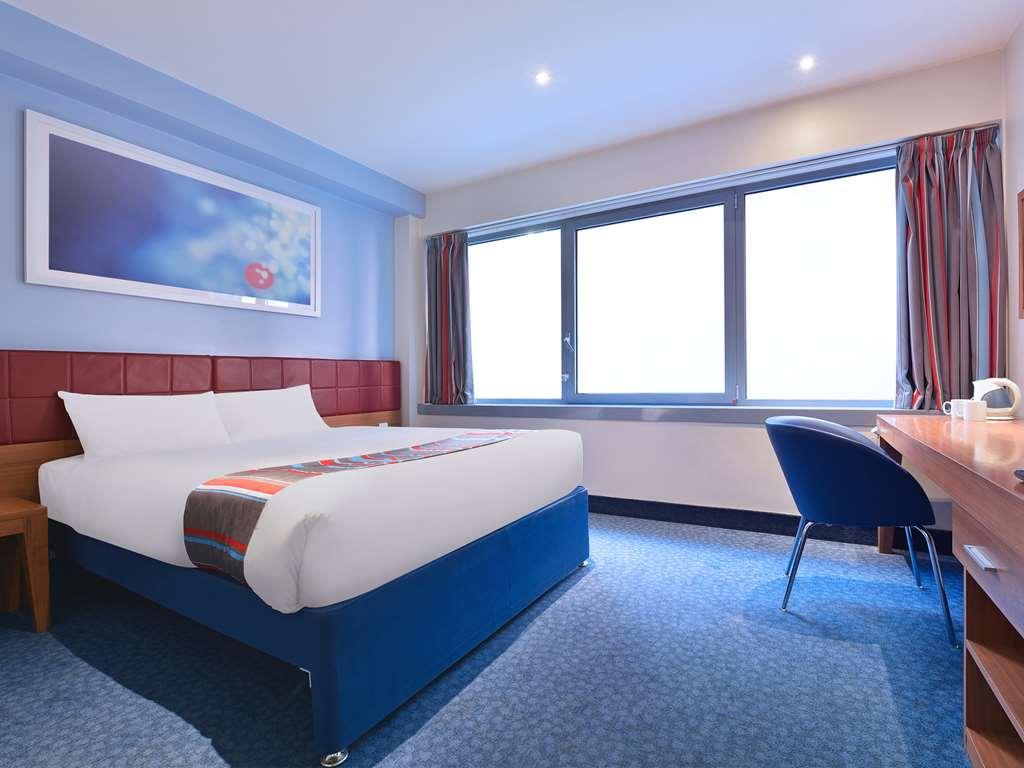 Comfort Hotel Tower Of London Room photo