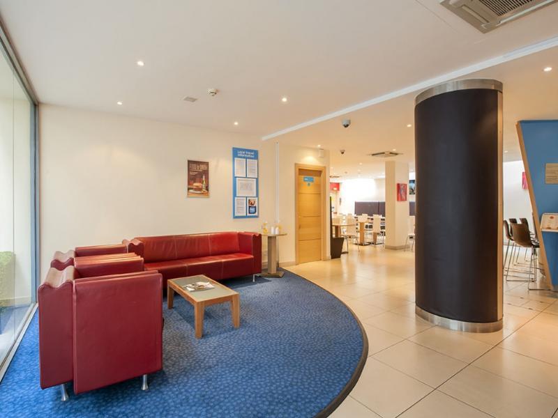 Comfort Hotel Tower Of London Exterior photo
